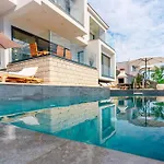 Luxury Seafront Blue Planet Korcula With Pool *