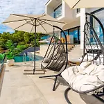 Luxury Seafront Blue Planet Korcula With Pool Вилла *