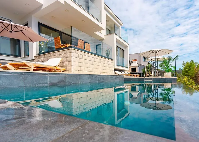 Luxury Seafront Blue Planet Korcula With Pool *